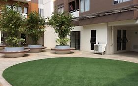 Mabolo Garden Flats - Quiet Modern Studio With Balcony Pool Jogging Trail Near Malls And It Park